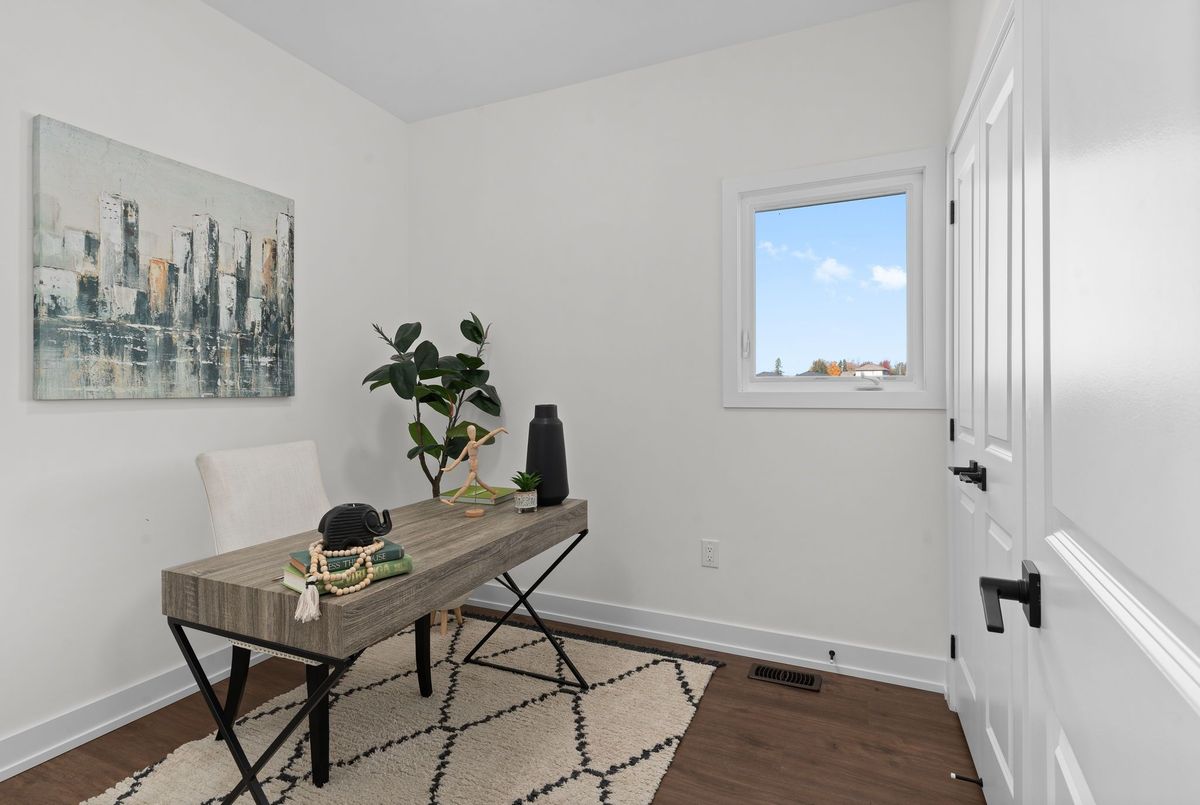 112 Creighton Drive Loyalist 112 Creighton Drive Loyalist