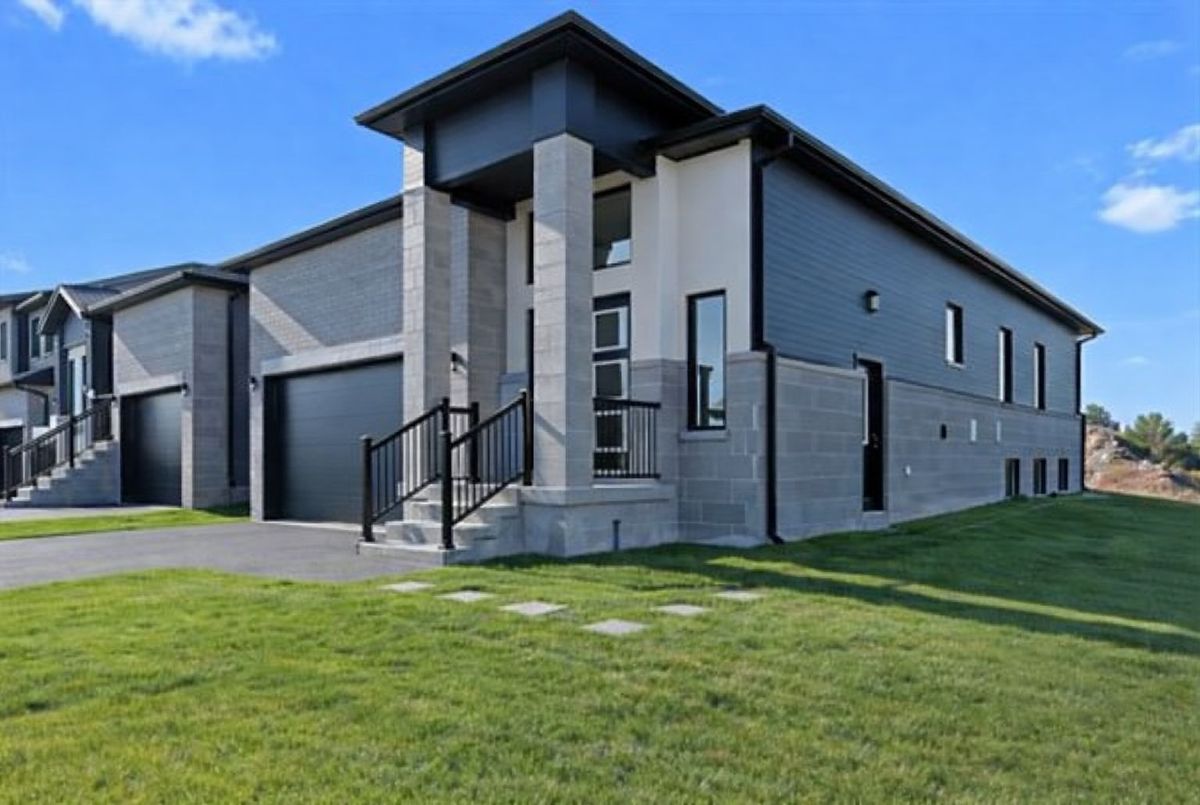 112 Creighton Drive Loyalist 112 Creighton Drive Loyalist