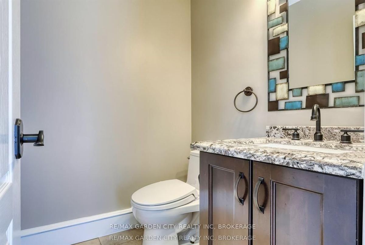 28 MARSDALE Drive St. Catharines 28 MARSDALE Drive St. Catharines