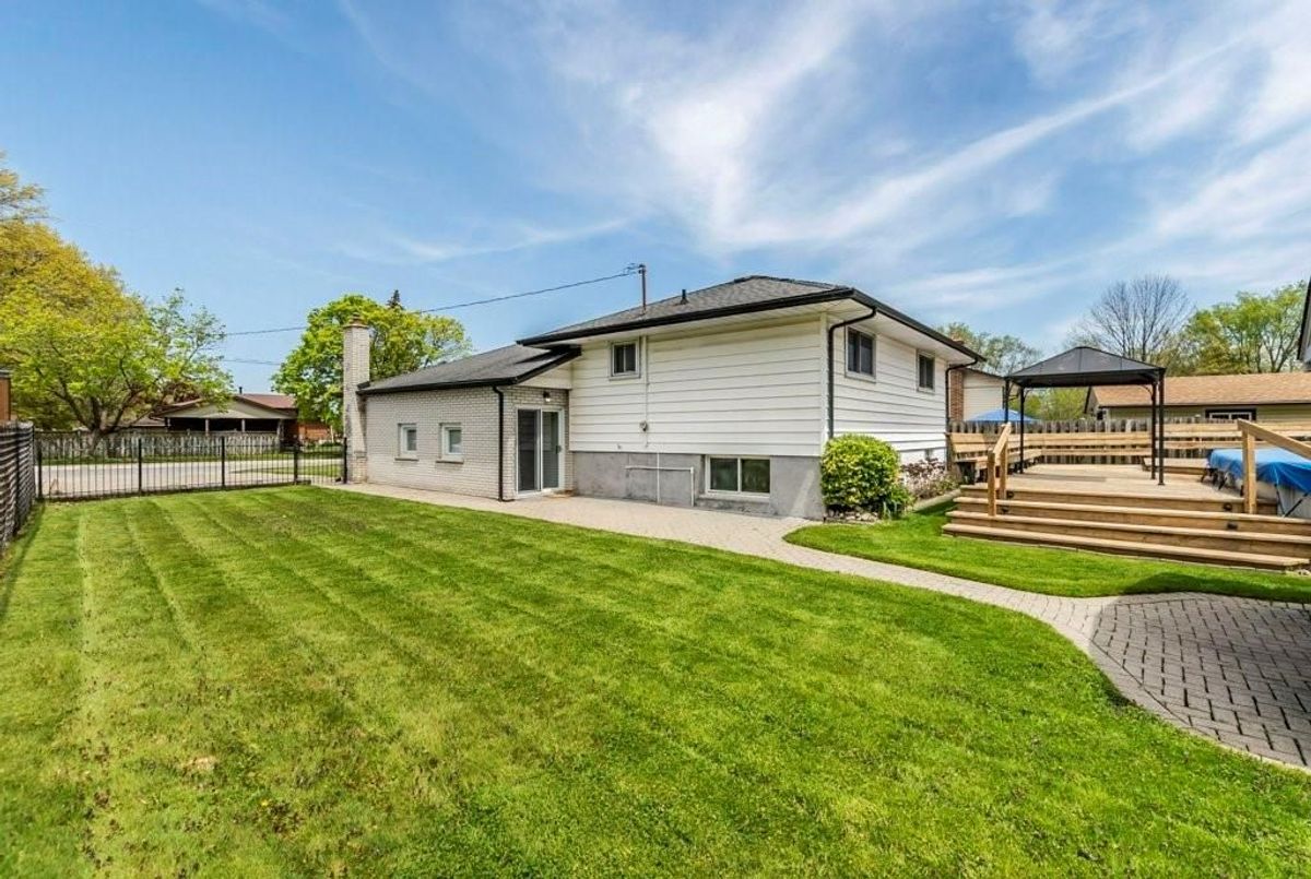 30 Terrace Avenue Welland 30 Terrace Avenue Welland