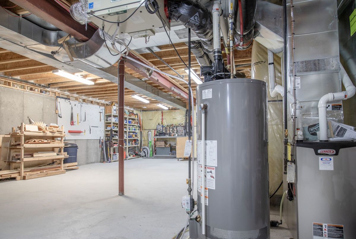 695 Henderson Drive Cobourg 695 Henderson Drive Cobourg