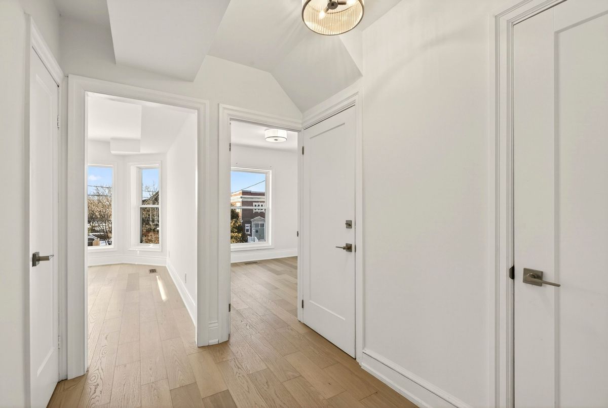 295 Locke Street S Hamilton 295 Locke Street S Hamilton