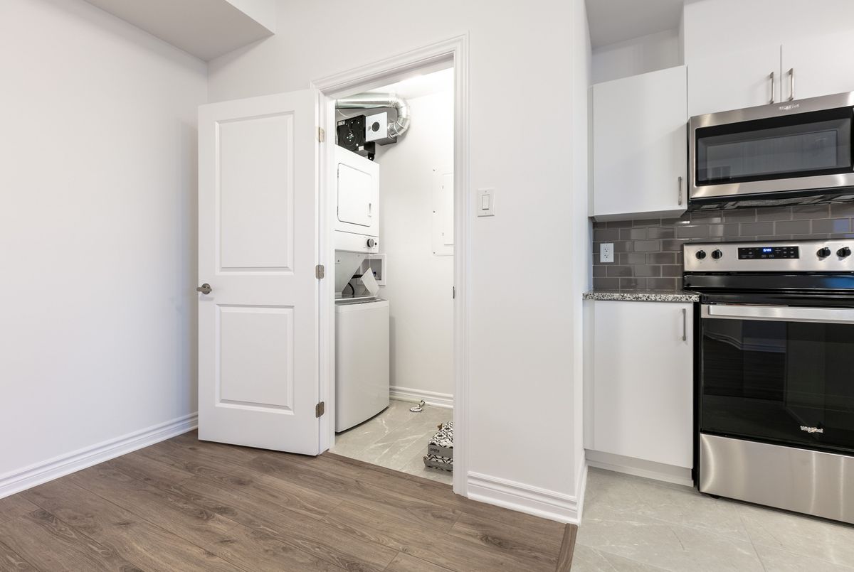 70 Jaguar Private Kanata 70 Jaguar Private Kanata