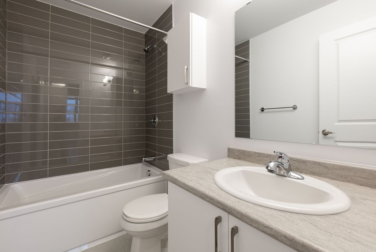 70 Jaguar Private Kanata 70 Jaguar Private Kanata