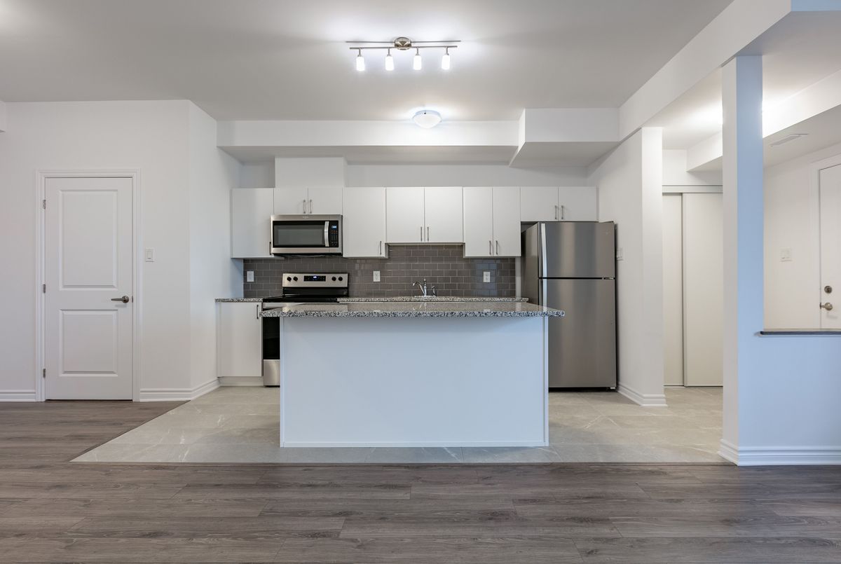 70 Jaguar Private Kanata 70 Jaguar Private Kanata