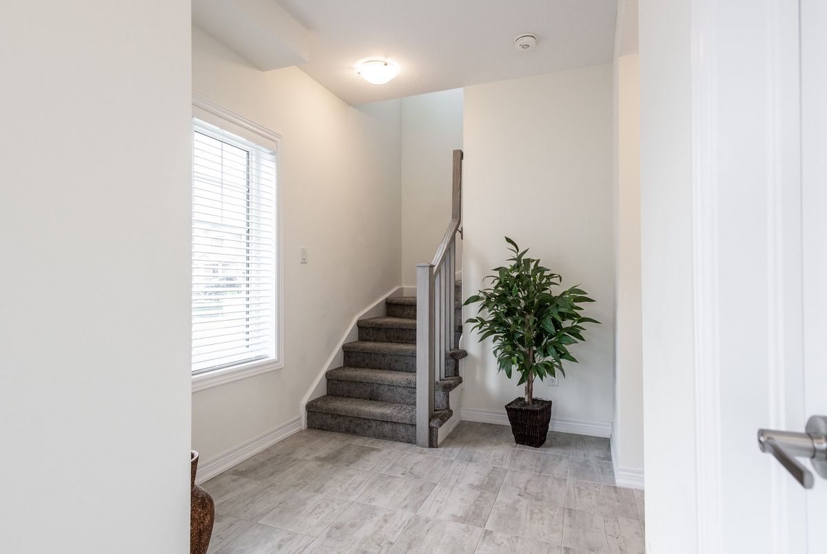 100 Hollywood Court Cambridge 100 Hollywood Court Cambridge