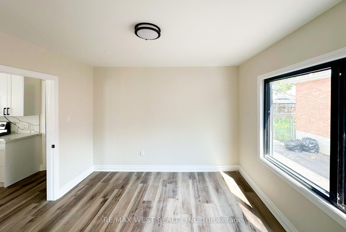 28 Concord Avenue St. Catharines 28 Concord Avenue St. Catharines