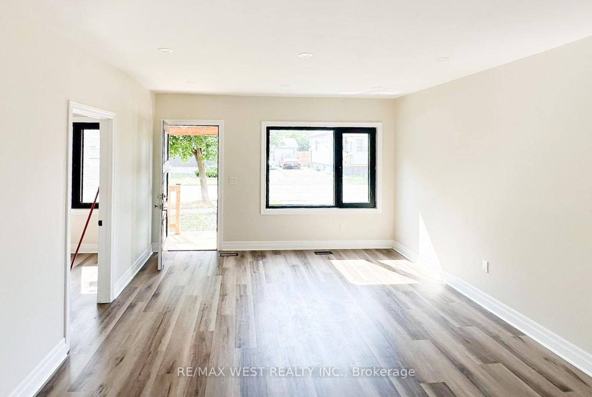 28 Concord Avenue St. Catharines 28 Concord Avenue St. Catharines