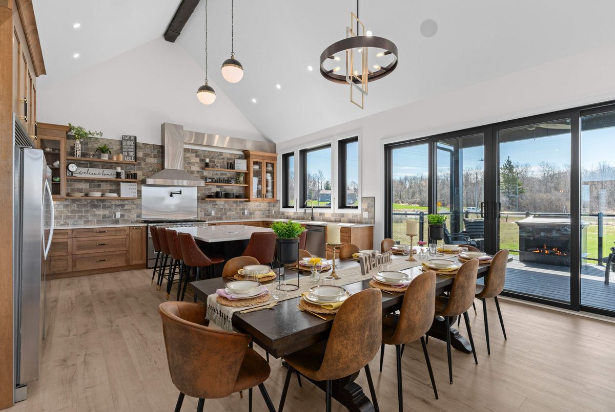 245 Mann Drive Kingston 245 Mann Drive Kingston