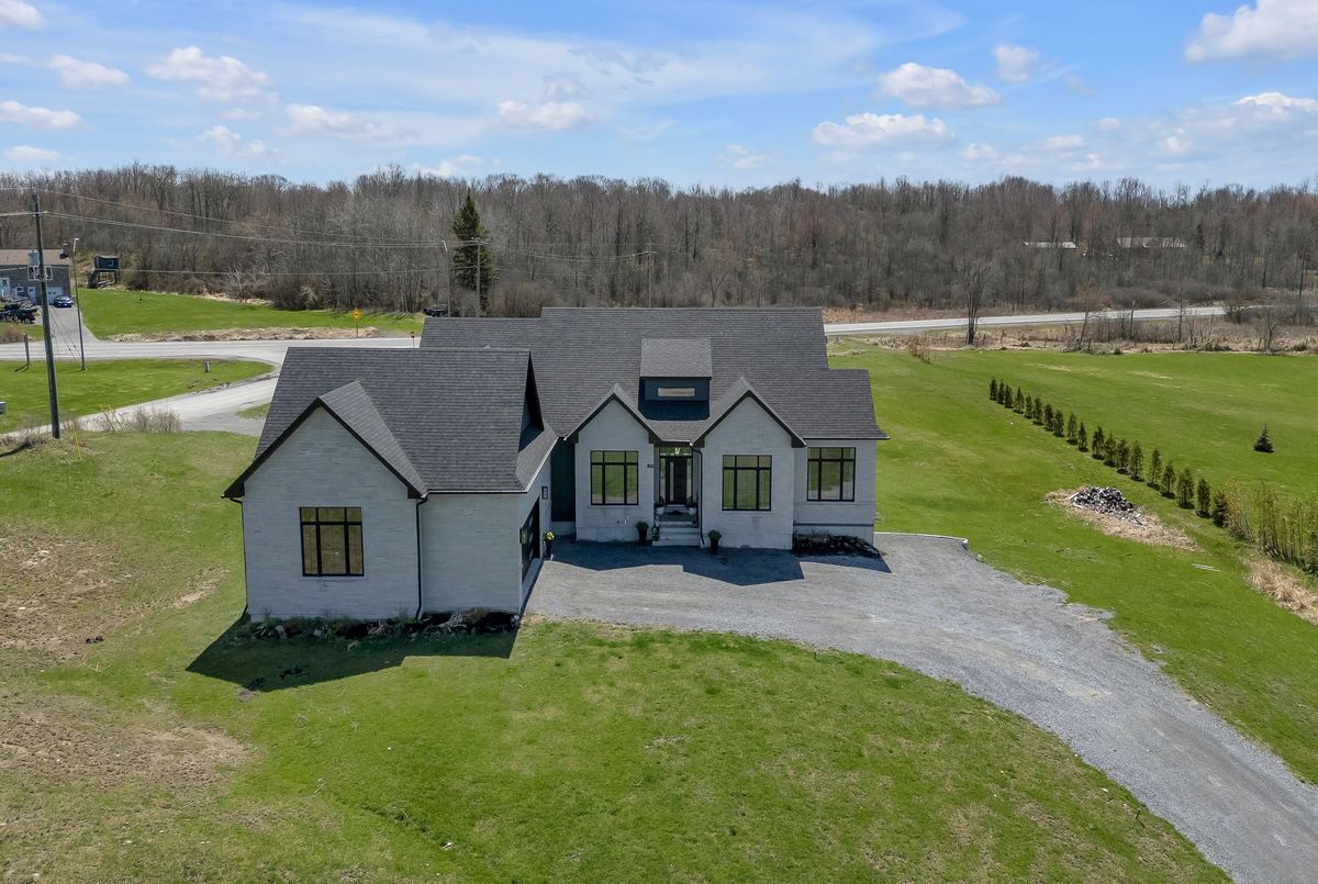 245 Mann Drive Kingston 245 Mann Drive Kingston