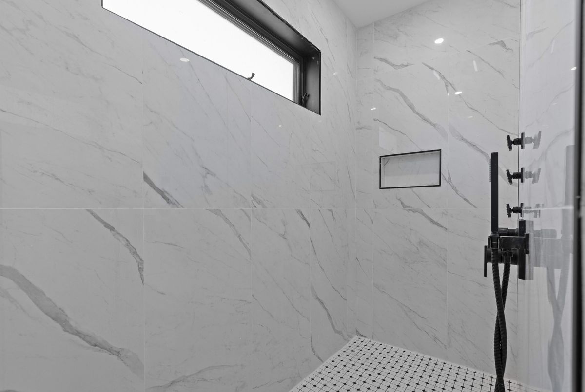 245 Mann Drive Kingston 245 Mann Drive Kingston