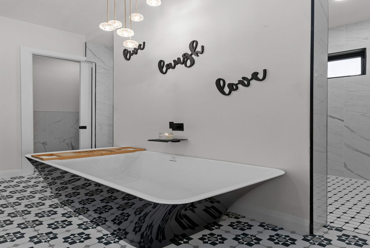 245 Mann Drive Kingston 245 Mann Drive Kingston