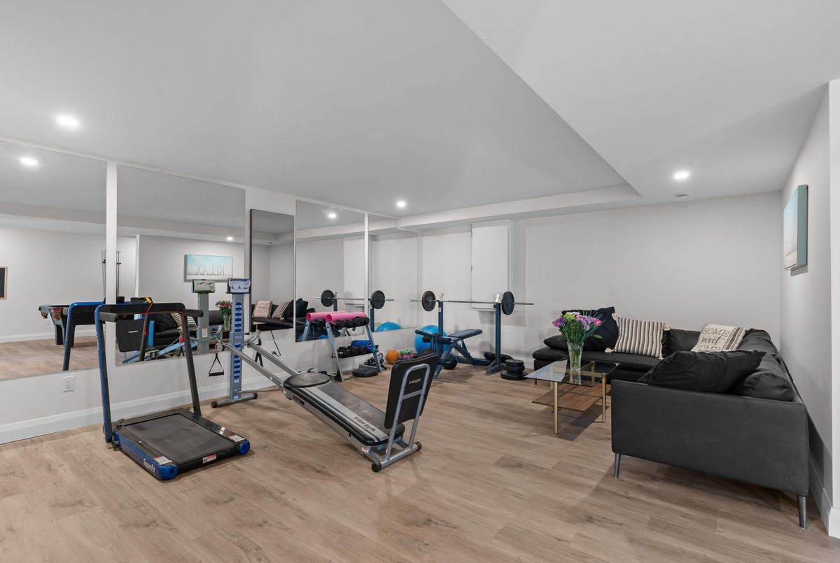 245 Mann Drive Kingston 245 Mann Drive Kingston