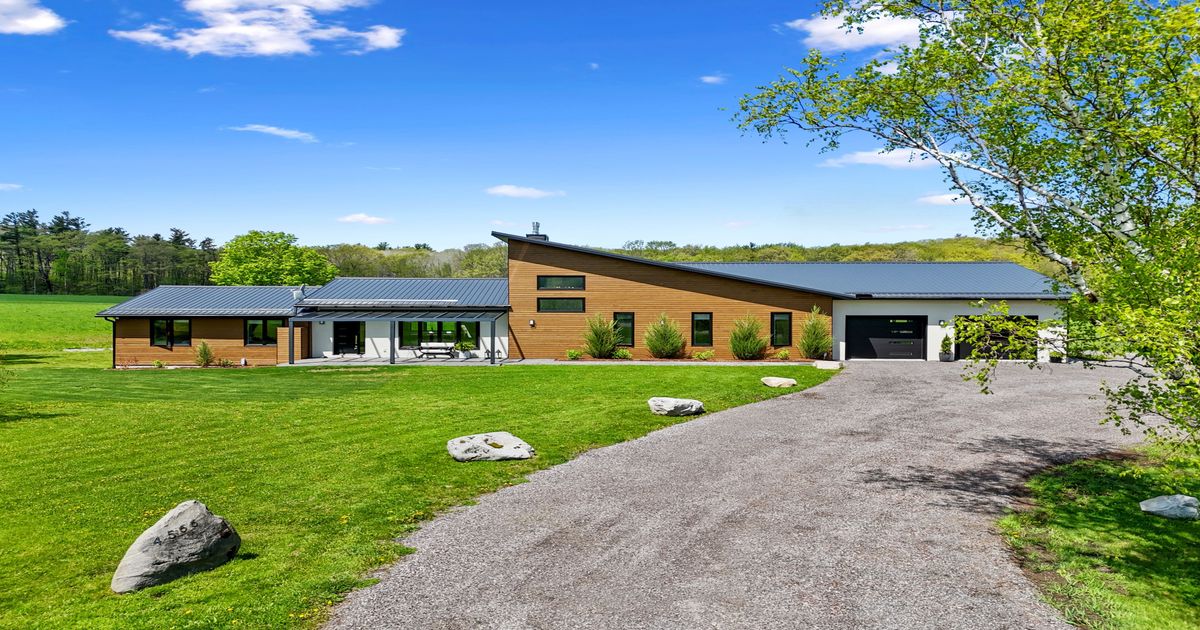 4566 Harwood Road Hamilton Township