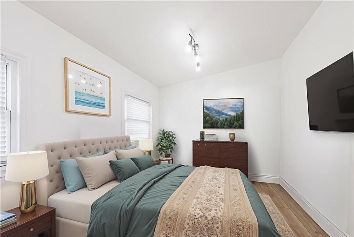 258 West 19th Street Hamilton 258 West 19th Street Hamilton