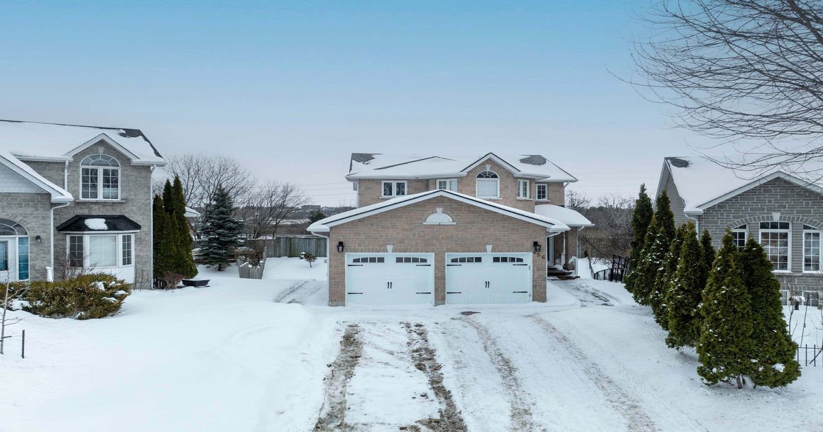 456 Weston Crescent Kingston