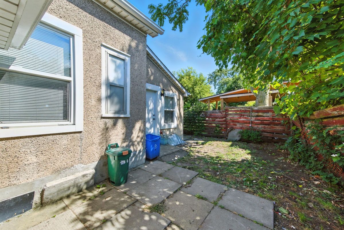 4 Woodland Avenue St. Catharines 4 Woodland Avenue St. Catharines