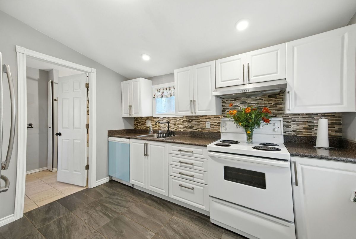 4 Woodland Avenue St. Catharines 4 Woodland Avenue St. Catharines