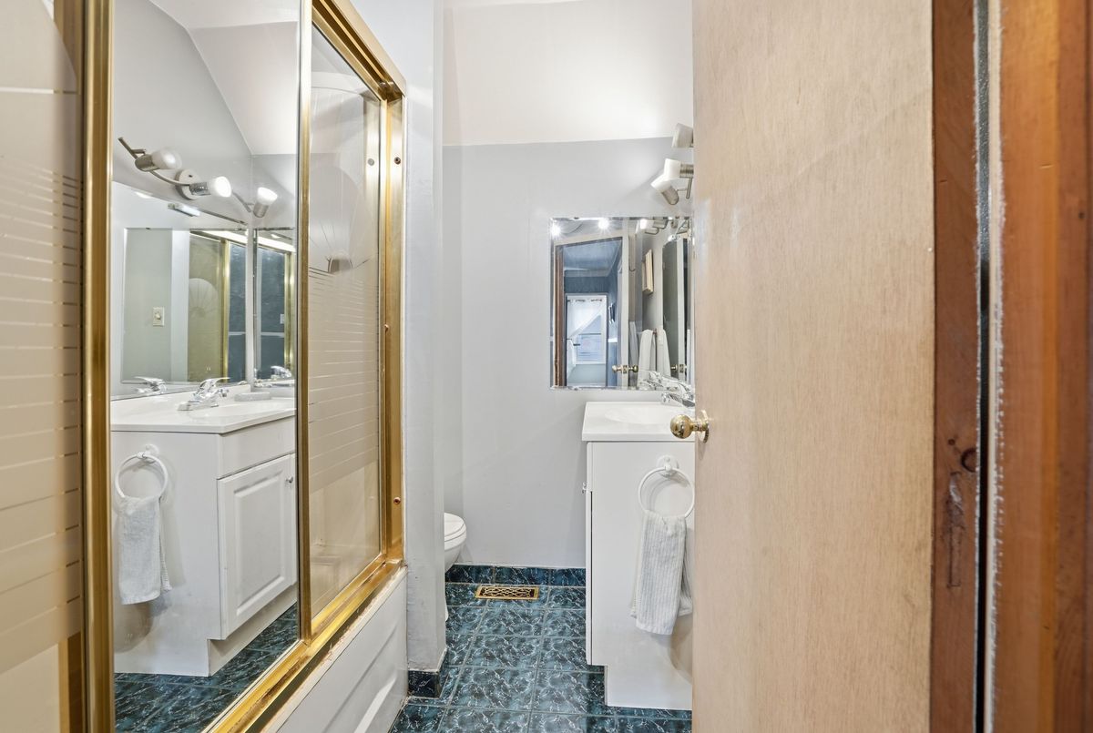 16 Albemarle Street Hamilton 16 Albemarle Street Hamilton