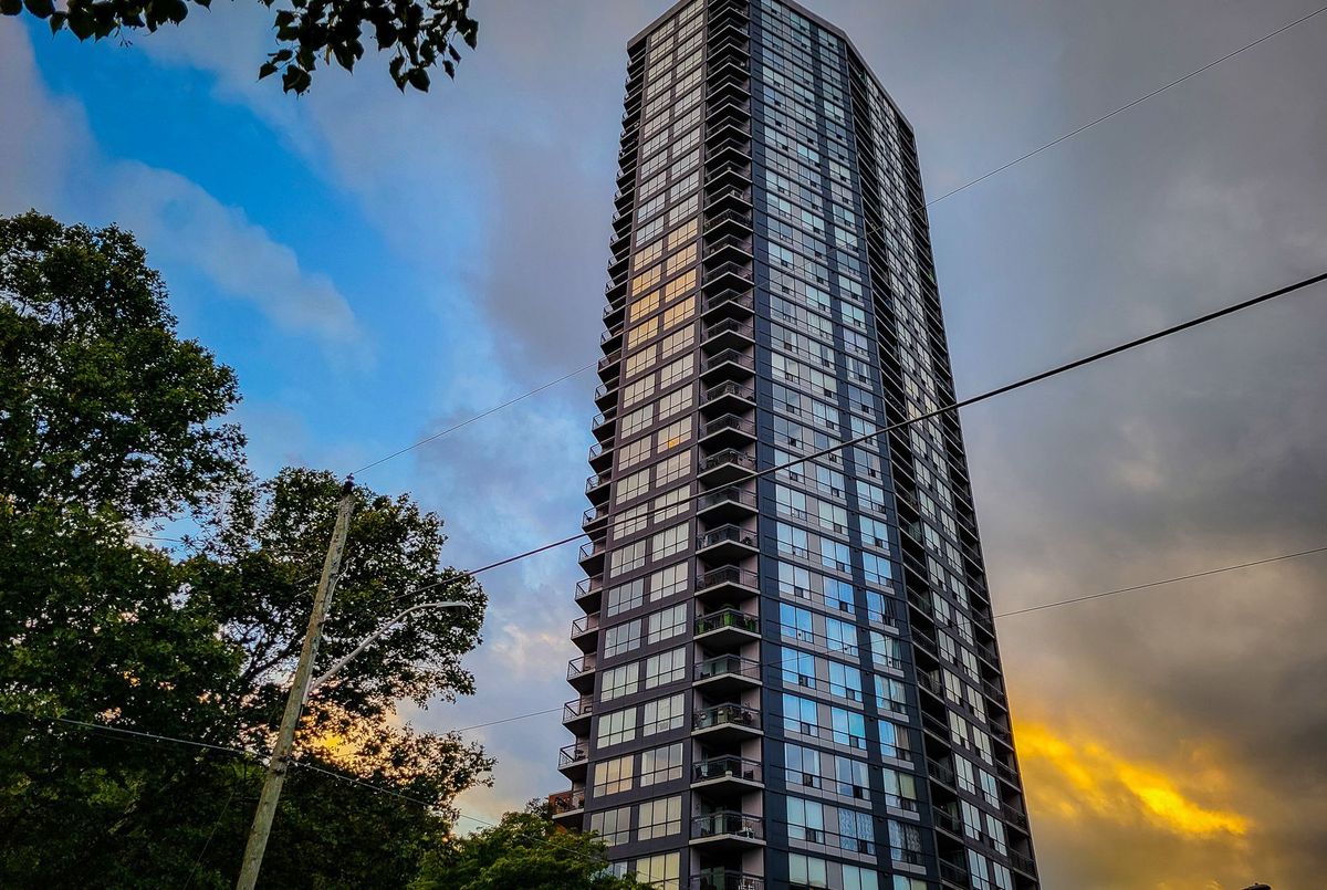 150 Charlton Avenue E Hamilton 150 Charlton Avenue E Hamilton