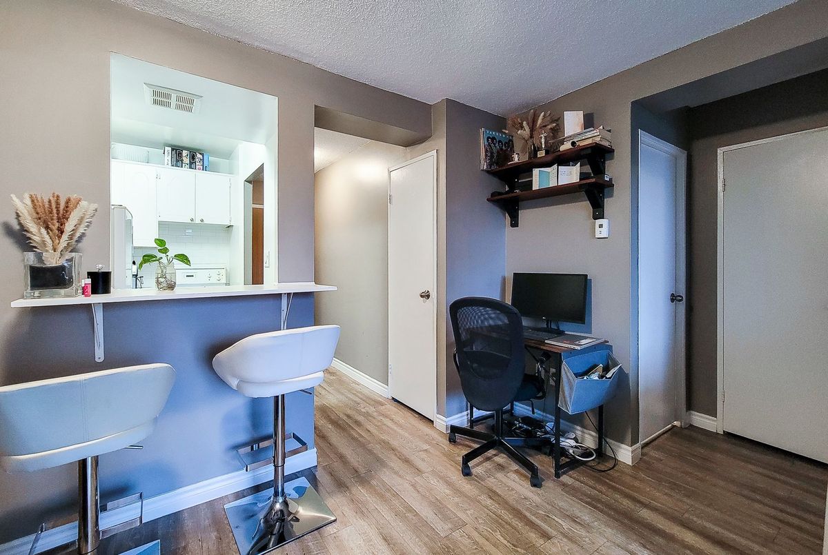 150 Charlton Avenue E Hamilton 150 Charlton Avenue E Hamilton