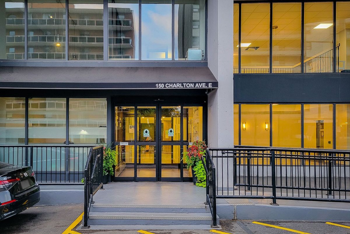 150 Charlton Avenue E Hamilton 150 Charlton Avenue E Hamilton