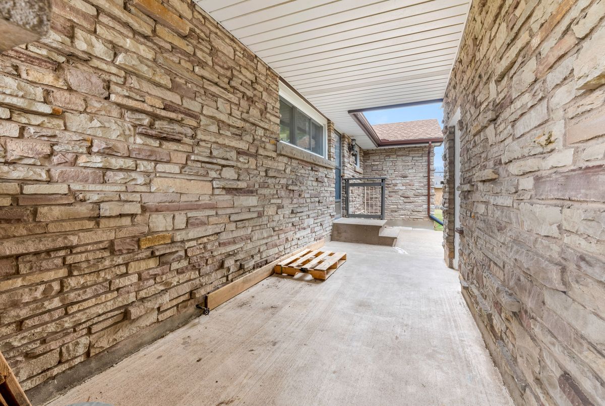 9 Caithness Drive Welland 9 Caithness Drive Welland