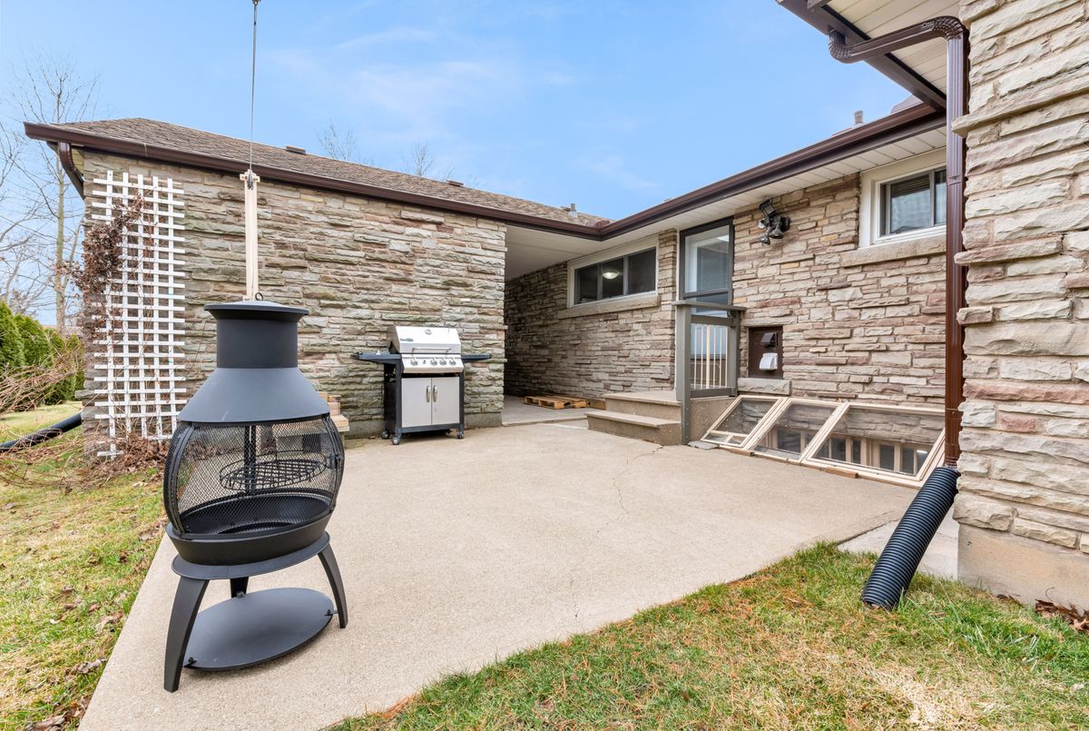 9 Caithness Drive Welland 9 Caithness Drive Welland