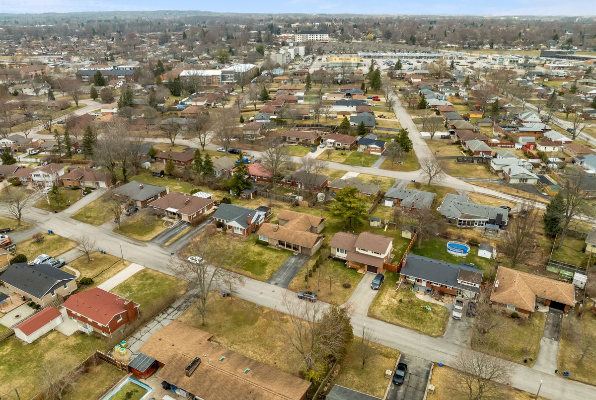 9 Caithness Drive Welland 9 Caithness Drive Welland