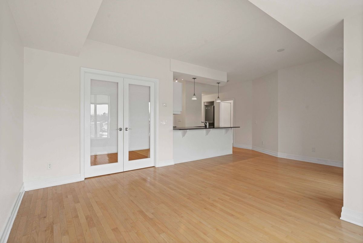 75 Cleary Avenue Carlingwood - Westboro and Area 75 Cleary Avenue Carlingwood - Westboro and Area