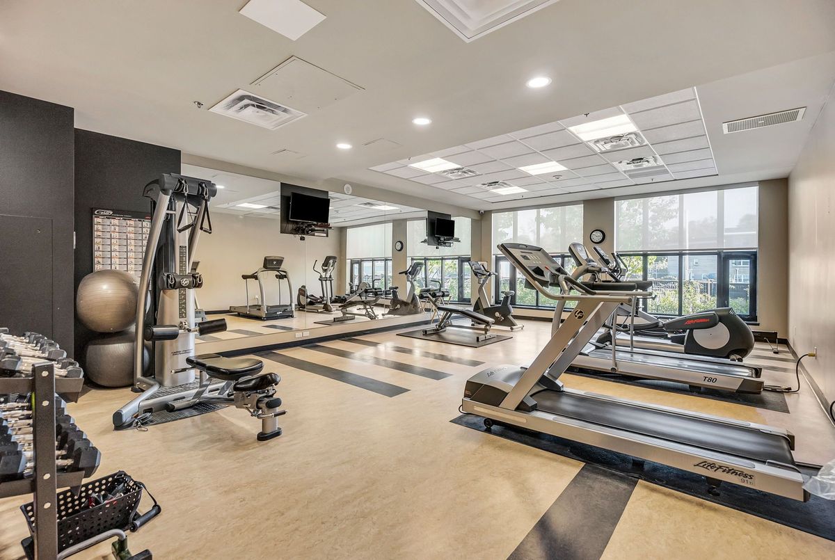 75 Cleary Avenue Carlingwood - Westboro and Area 75 Cleary Avenue Carlingwood - Westboro and Area
