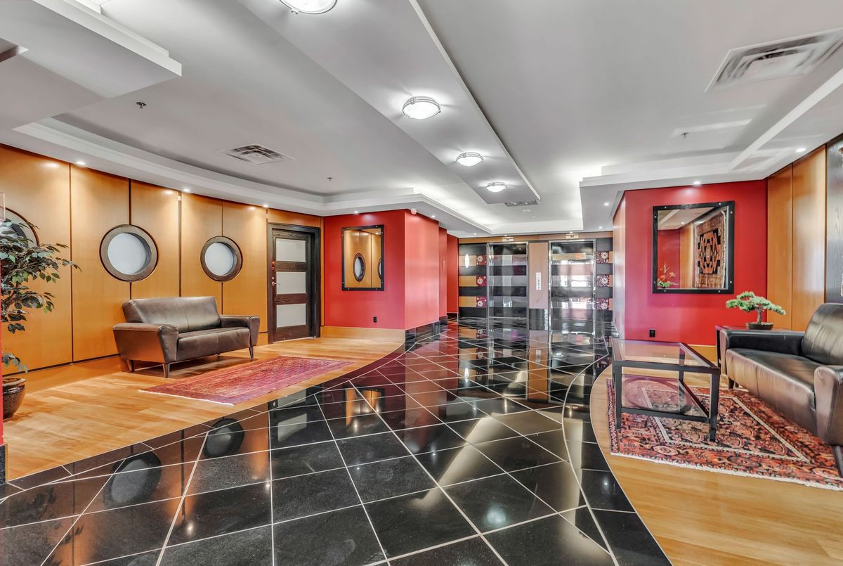 75 Cleary Avenue Carlingwood - Westboro and Area 75 Cleary Avenue Carlingwood - Westboro and Area