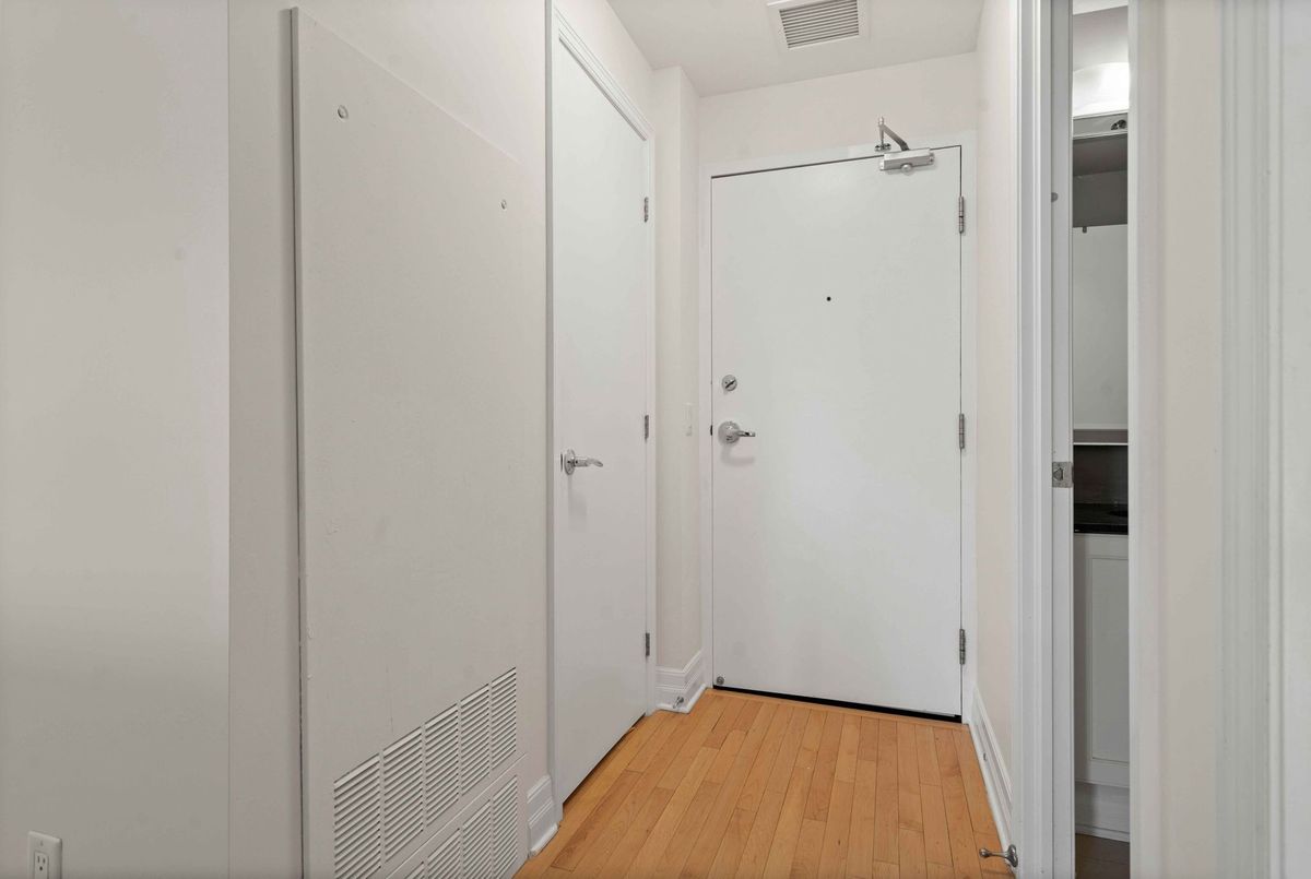 75 Cleary Avenue Carlingwood - Westboro and Area 75 Cleary Avenue Carlingwood - Westboro and Area
