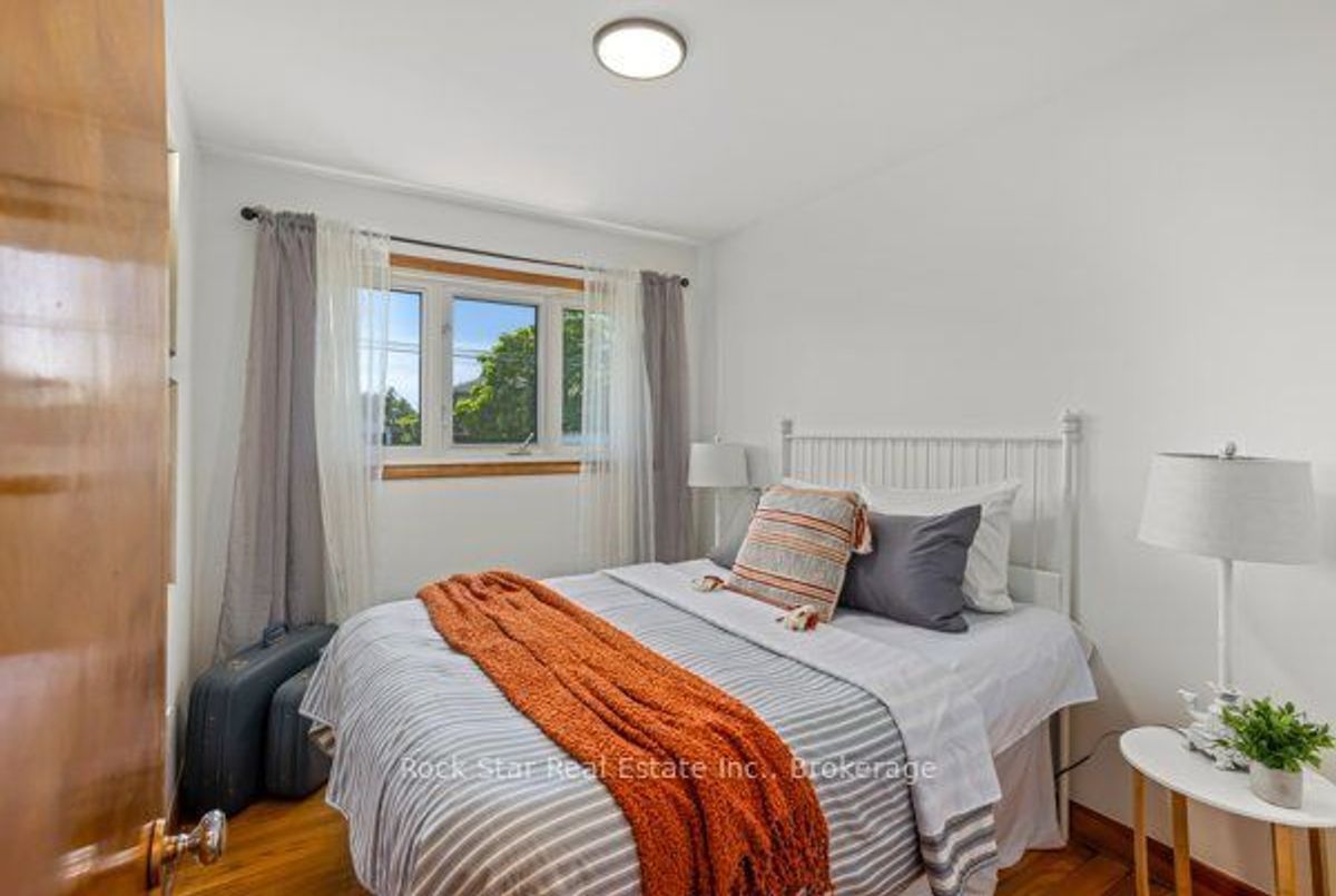 331 Meadowcrest Road Kingston 331 Meadowcrest Road Kingston