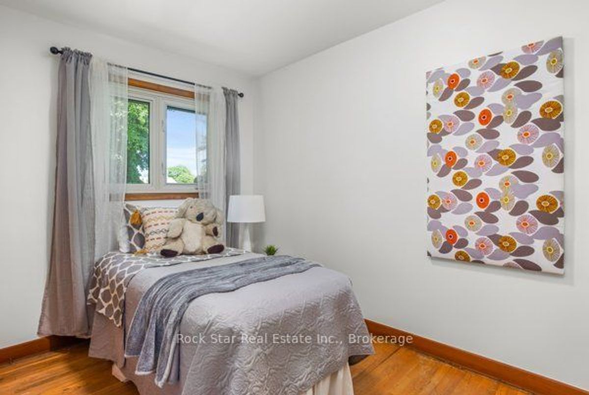 331 Meadowcrest Road Kingston 331 Meadowcrest Road Kingston