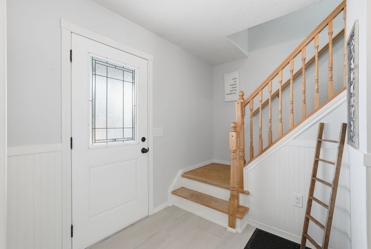 25 JOHN Street W Minto 25 JOHN Street W Minto