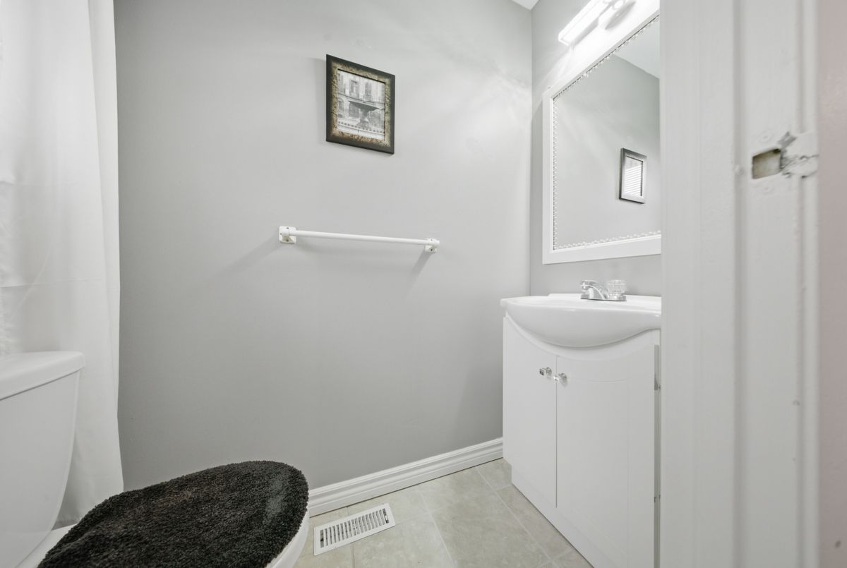 860 Rymal Road E Hamilton 860 Rymal Road E Hamilton