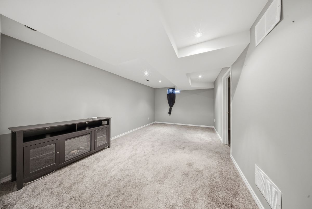 860 Rymal Road E Hamilton 860 Rymal Road E Hamilton