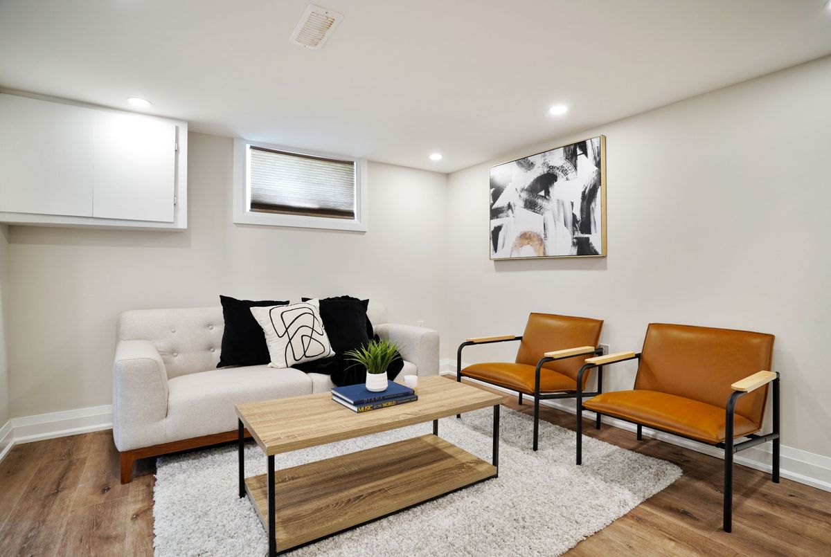 96 MOHAWK Road E Hamilton 96 MOHAWK Road E Hamilton