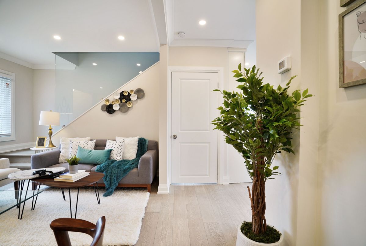 96 MOHAWK Road E Hamilton 96 MOHAWK Road E Hamilton