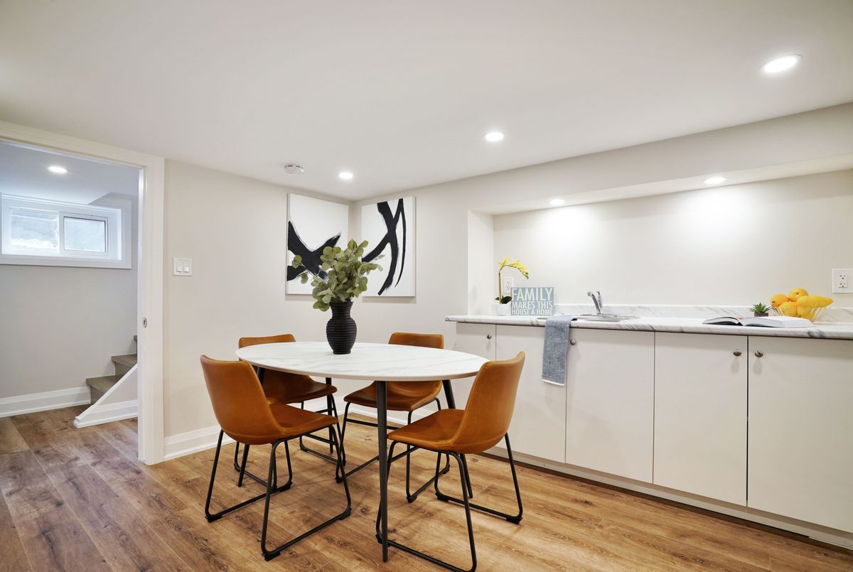 96 MOHAWK Road E Hamilton 96 MOHAWK Road E Hamilton