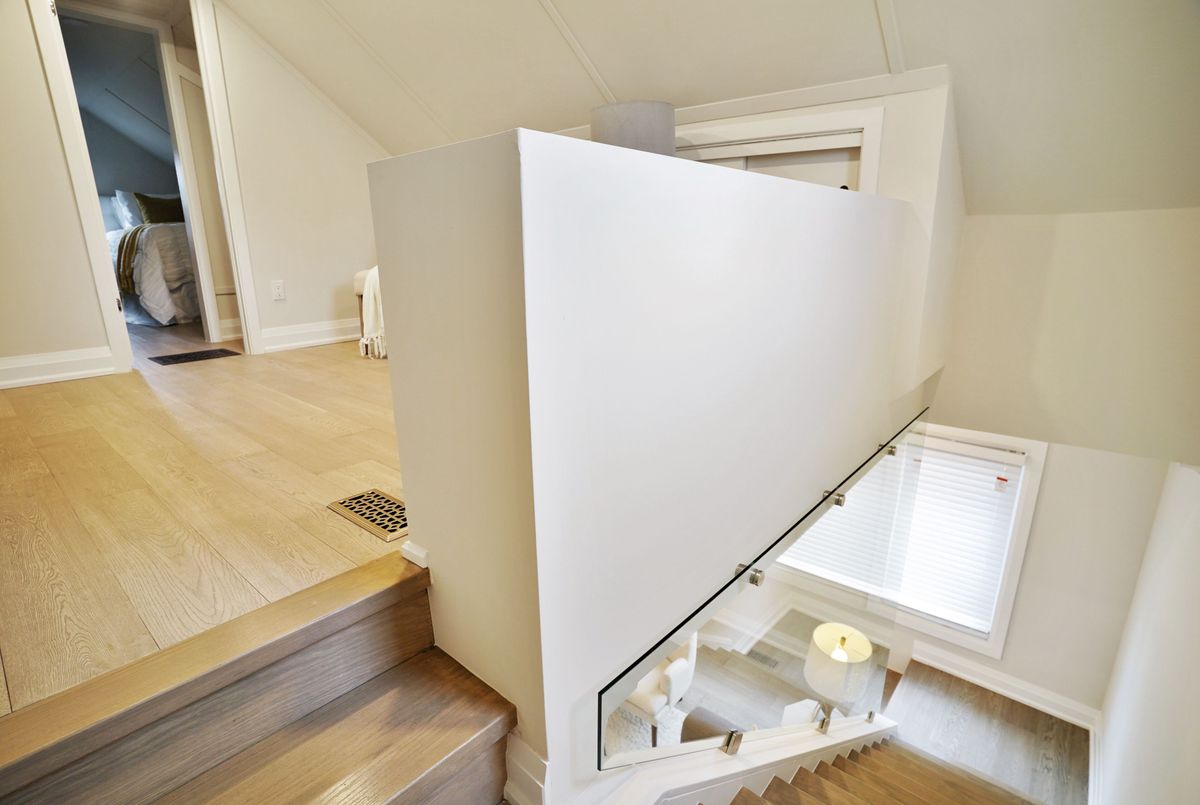 96 MOHAWK Road E Hamilton 96 MOHAWK Road E Hamilton