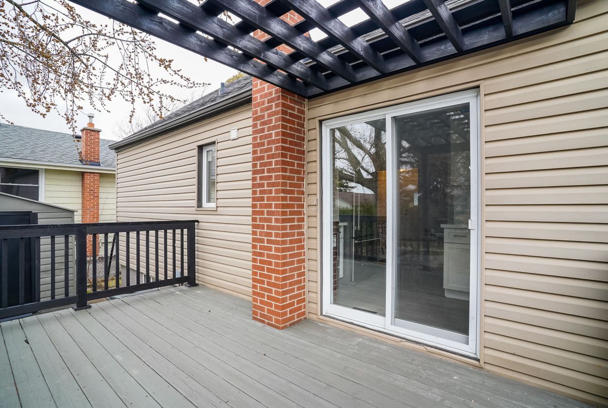 96 MOHAWK Road E Hamilton 96 MOHAWK Road E Hamilton