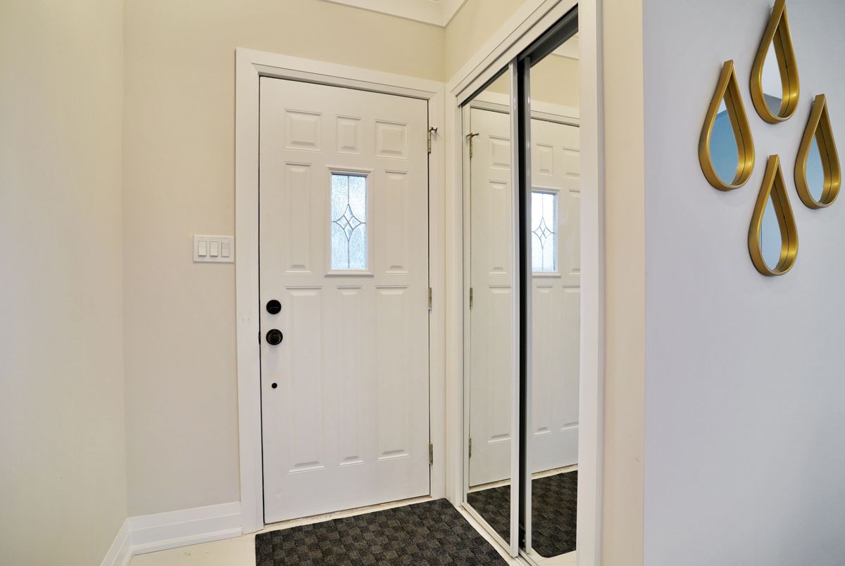 96 MOHAWK Road E Hamilton 96 MOHAWK Road E Hamilton