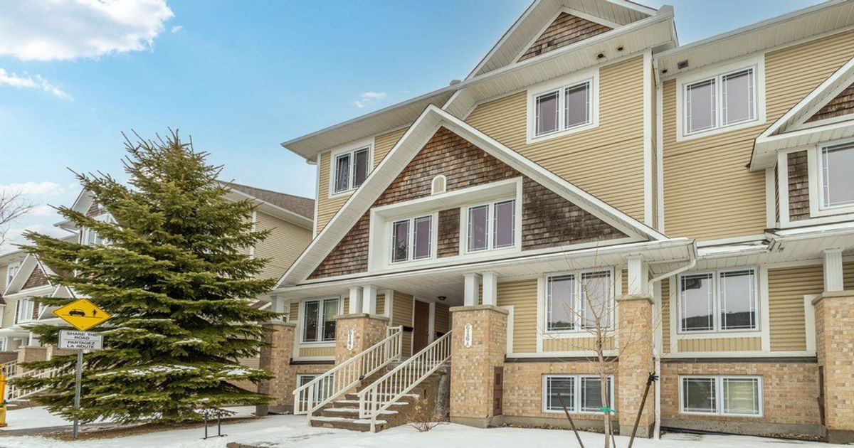 616 Chapman Mills Drive Barrhaven