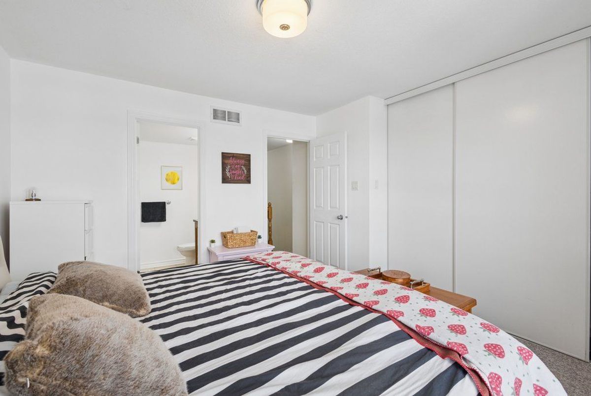 616 Chapman Mills Drive Barrhaven 616 Chapman Mills Drive Barrhaven