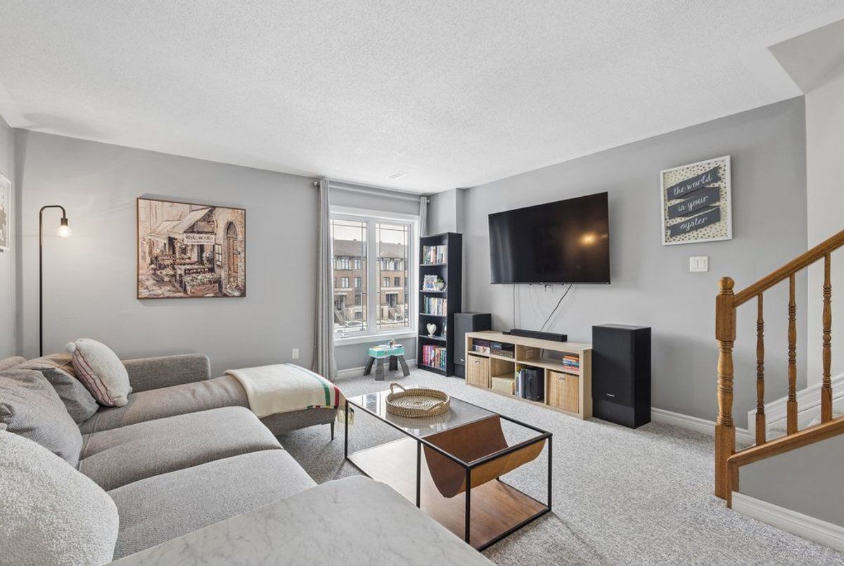 616 Chapman Mills Drive Barrhaven 616 Chapman Mills Drive Barrhaven