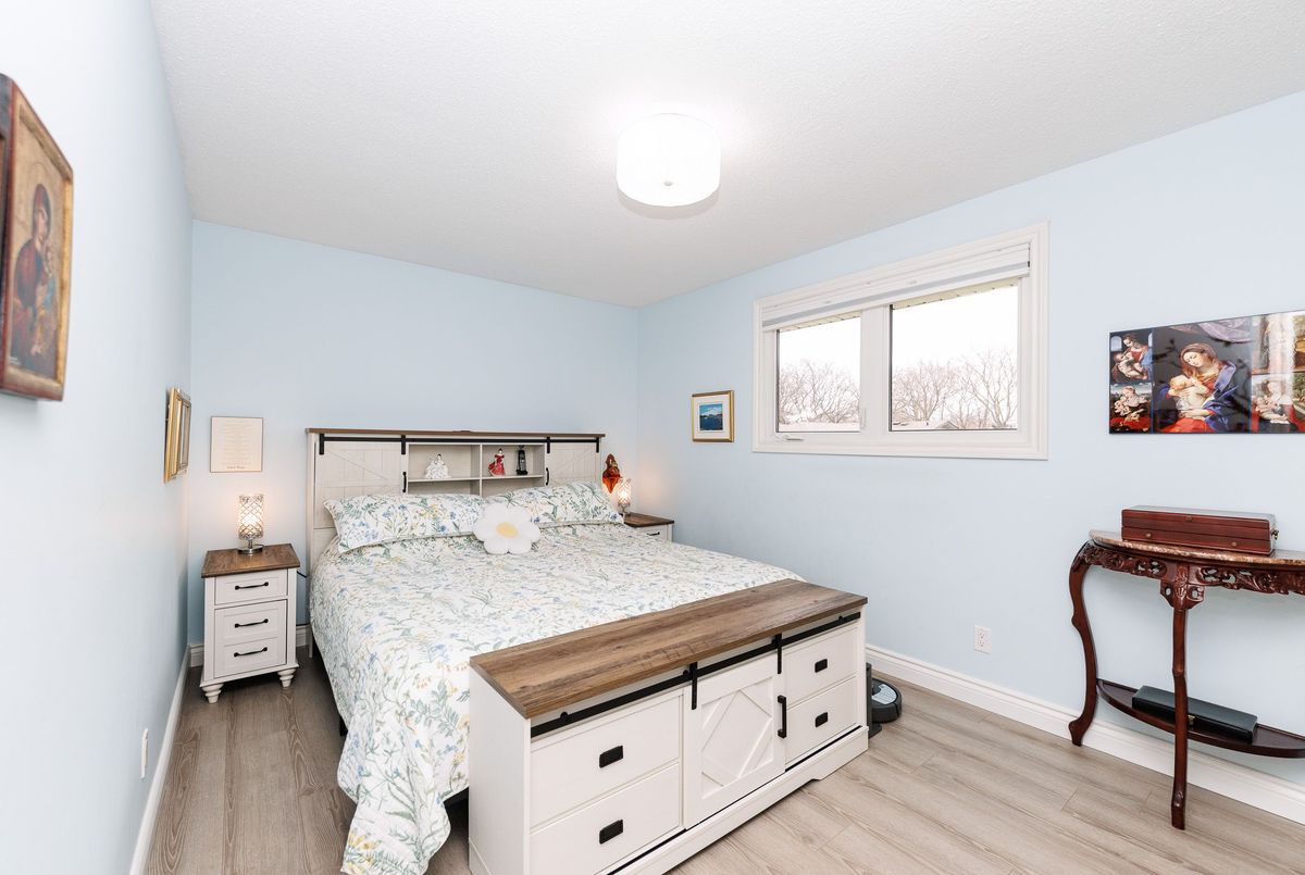 15 Carousel Circle St. Catharines 15 Carousel Circle St. Catharines