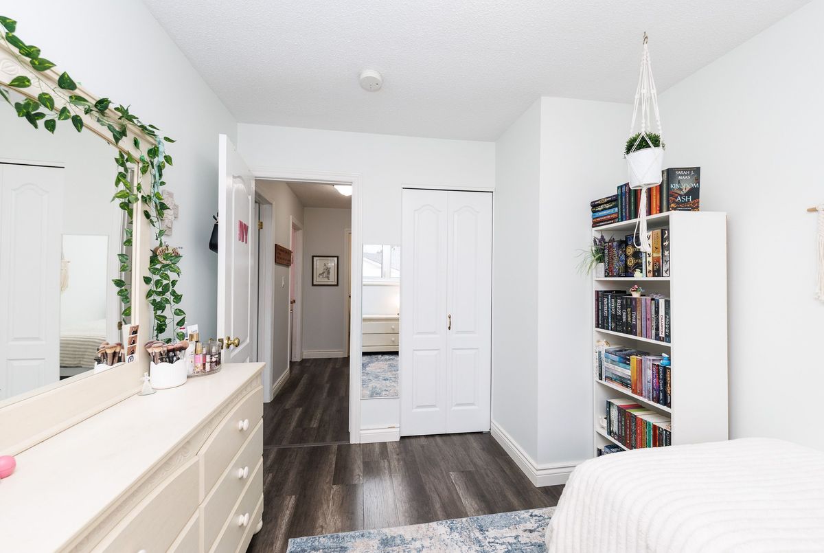 15 Carousel Circle St. Catharines 15 Carousel Circle St. Catharines