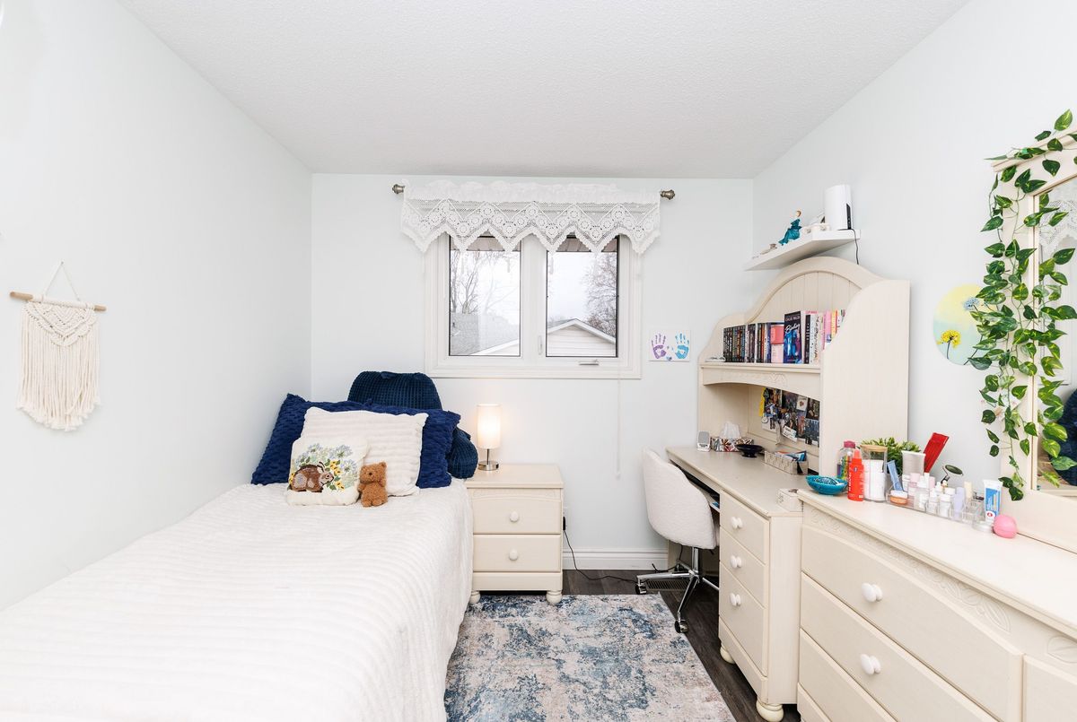 15 Carousel Circle St. Catharines 15 Carousel Circle St. Catharines